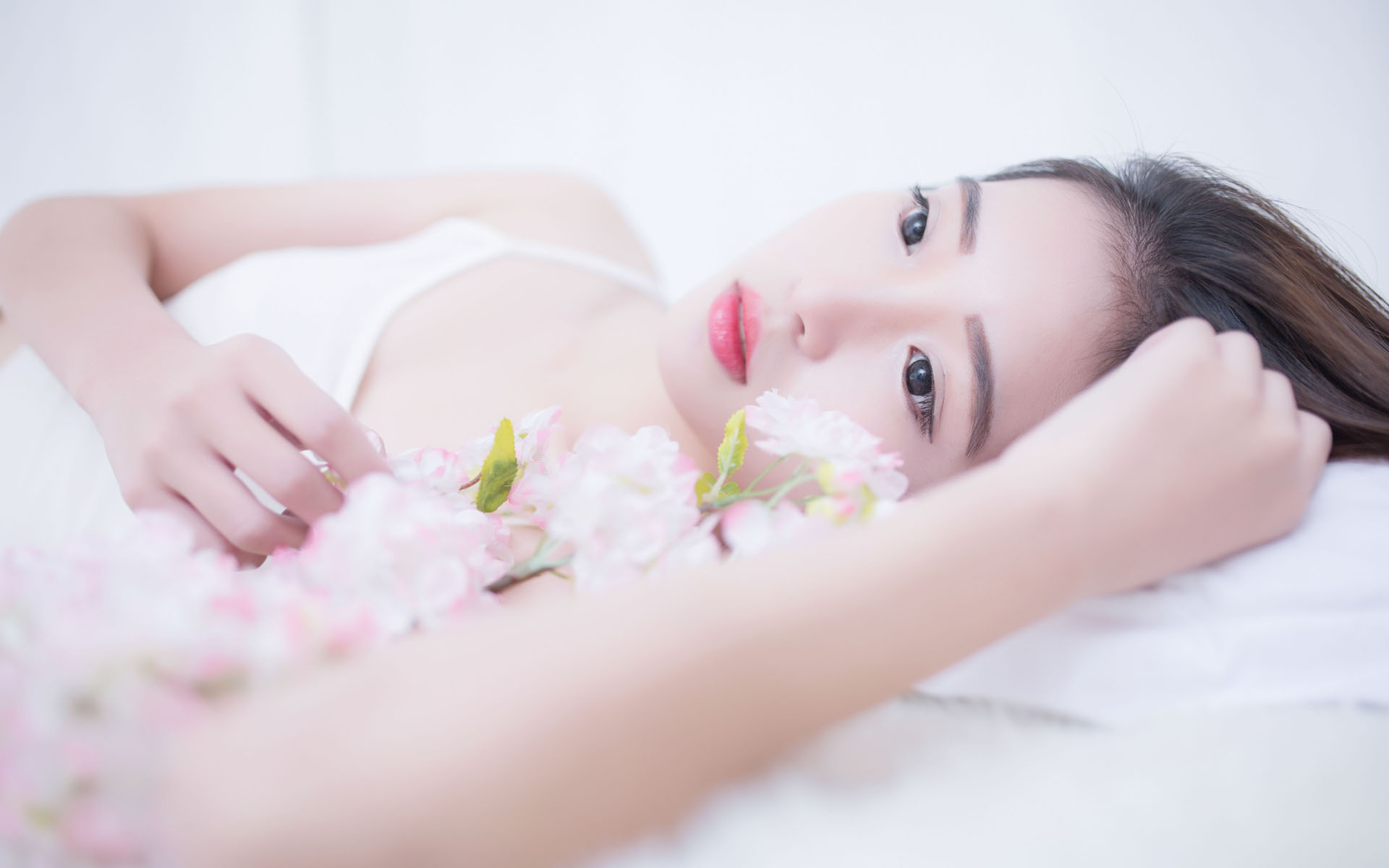 缅甸一航班昆明降落遇故障 机场紧急处置无人员受伤